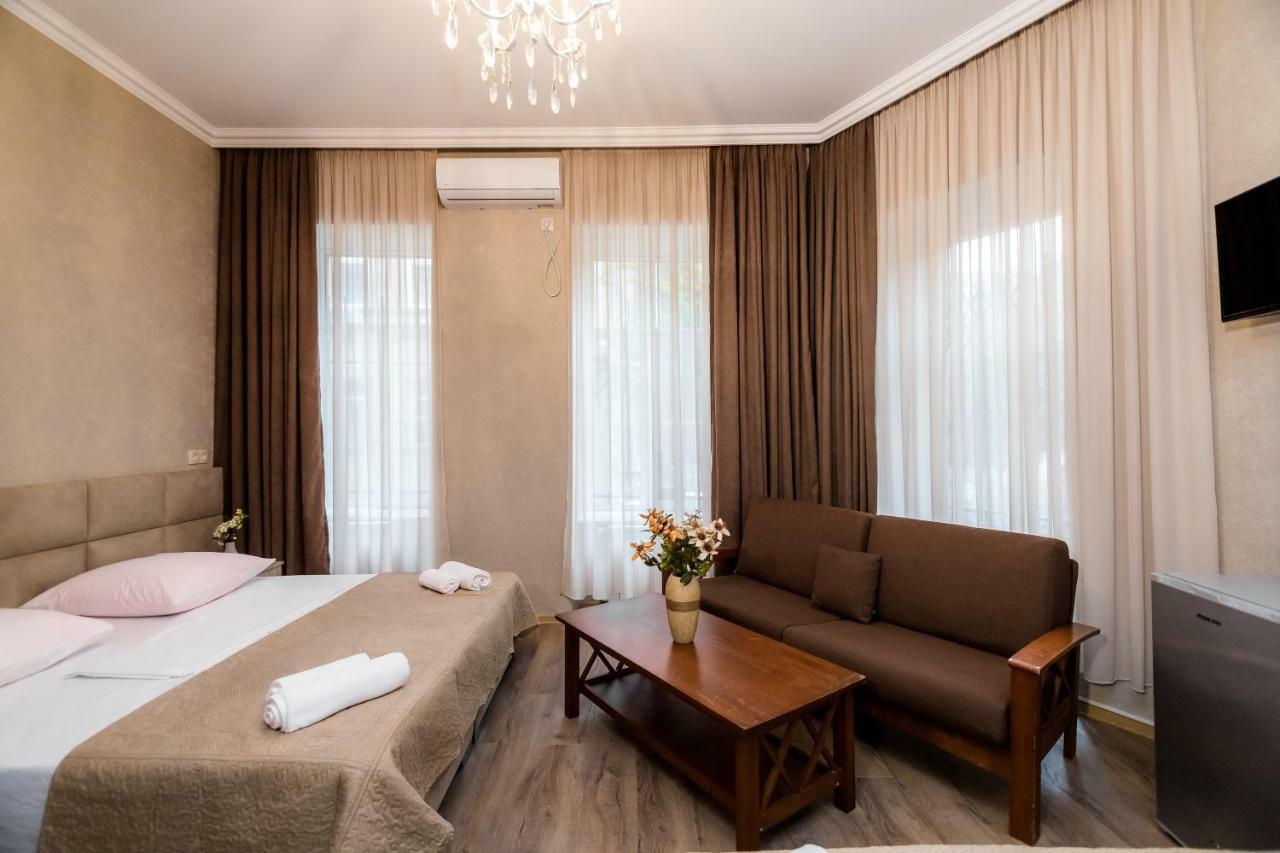 Star Hotel Tbiliszi Kültér fotó